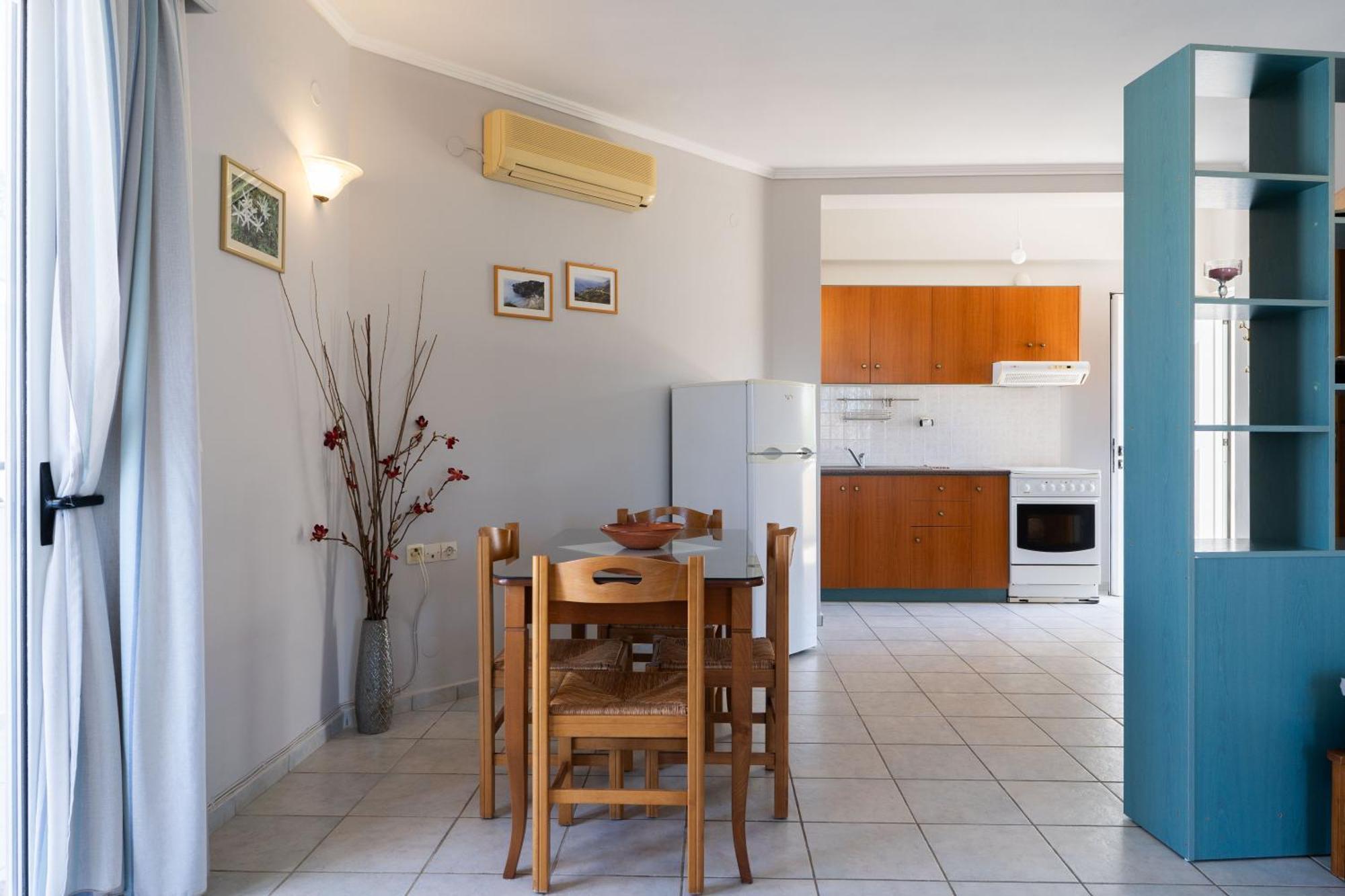 Medousa Studio & Apartments Плакиас Экстерьер фото